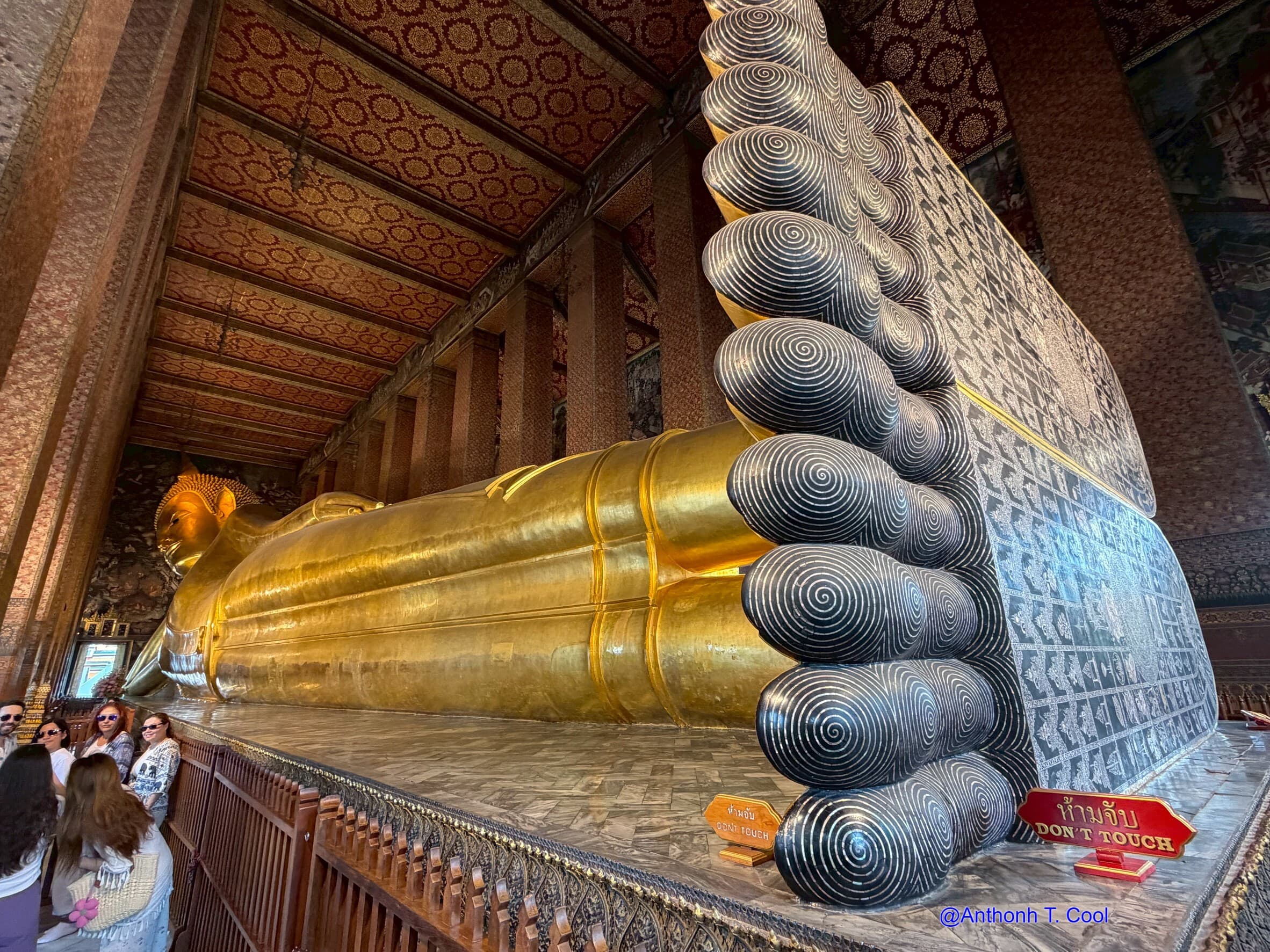 Wat Pho: Where Bangkok Slows Down